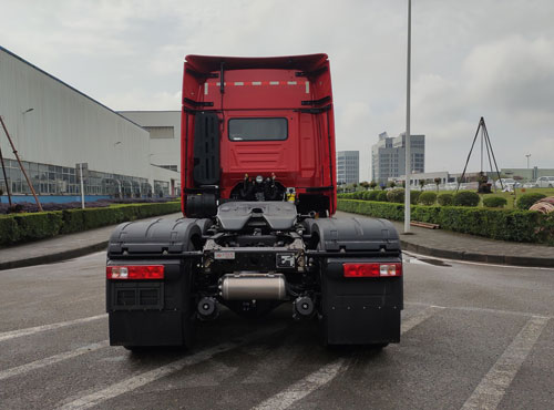 CQ4257EV09334 红岩牌390马力后双桥,后八轮柴油国六半挂牵引汽车图片