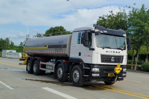 绿化喷洒车