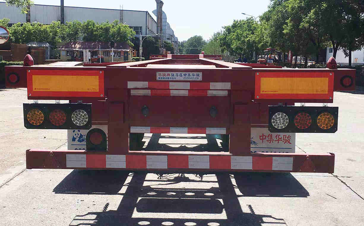 集装箱运输半挂车图片