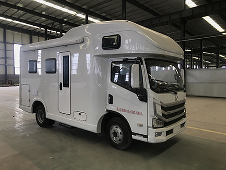 陆威特牌LWT5061XLJDAYJ旅居车