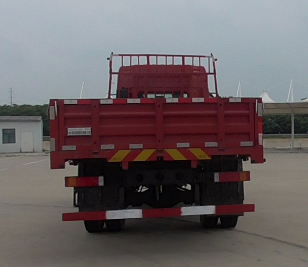 DFH1160EX5B 东风牌220马力单桥柴油6.8米国六载货汽车图片