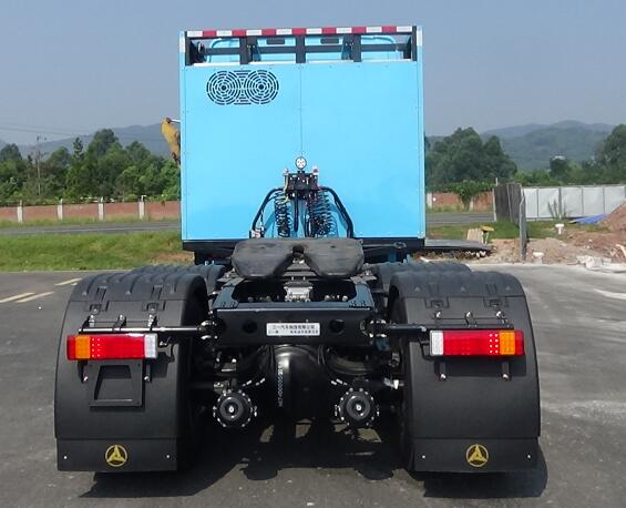 SYM42503S1SEV 三一牌551马力后双桥,后八轮纯电动换电式纯电动半挂牵引车图片