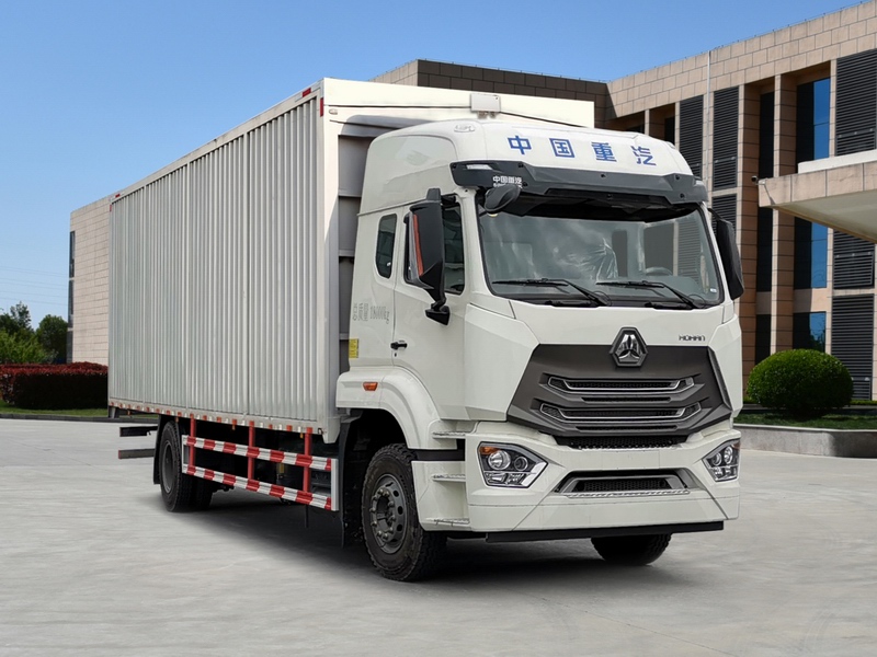 豪沃牌ZZ5187XYKK511JF1翼开启厢式车