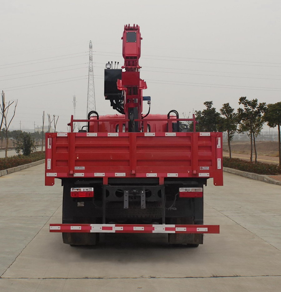 东风牌EQ5165JSQ8EDFAC随车起重运输车公告图片