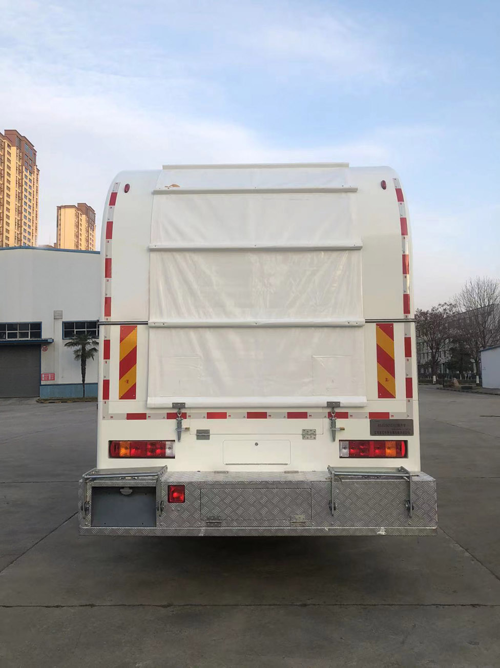 寶石機(jī)械牌BSJ5250TCJ02測(cè)井車公告圖片