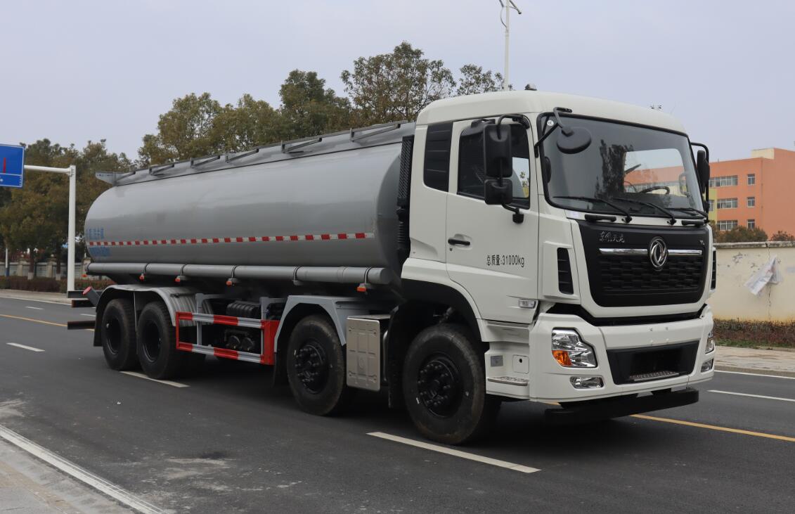 中汽力威牌HLW5311TGYDF6供液車公告圖片