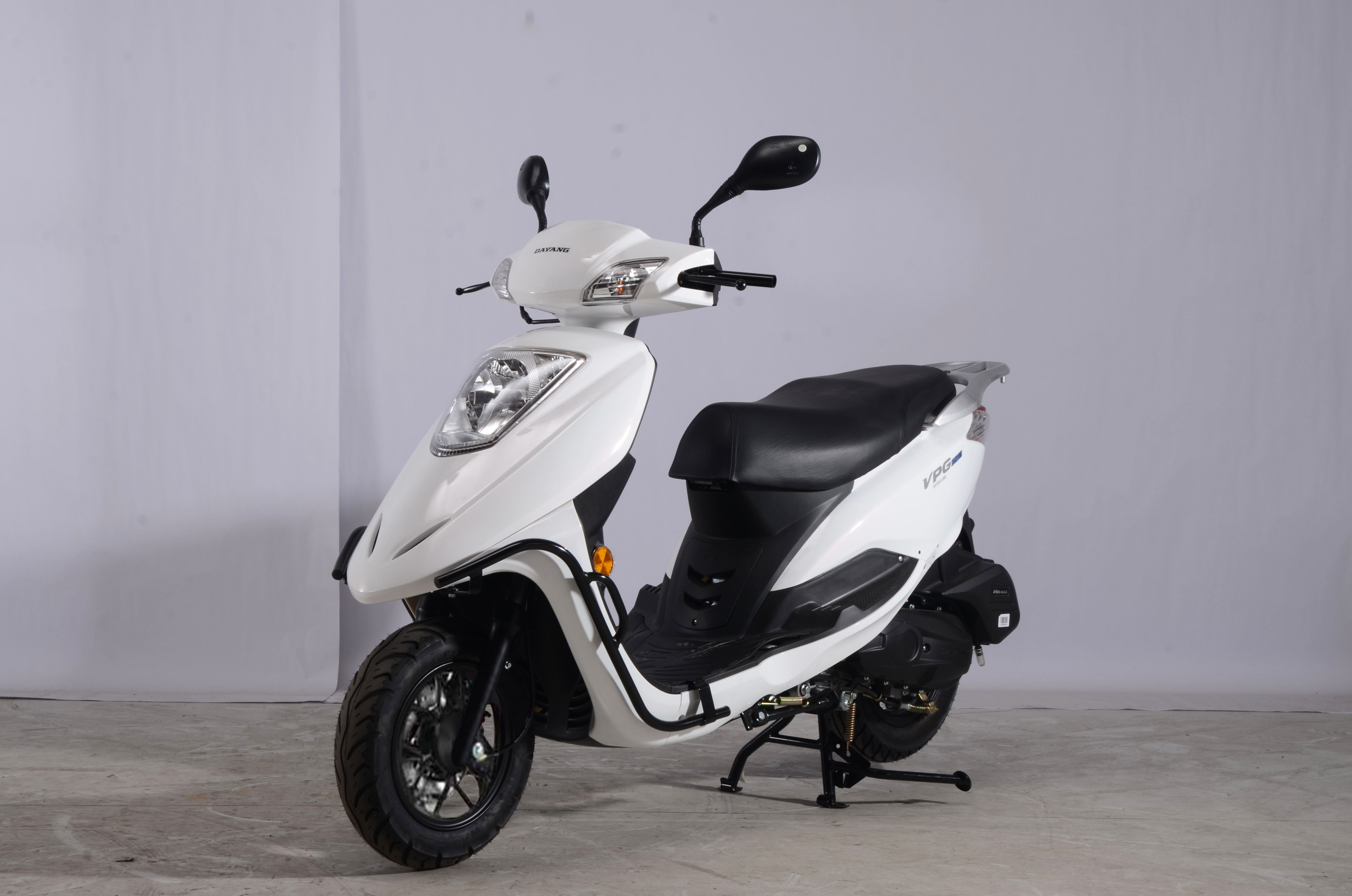 DY125T-26H 大阳牌125CC汽油前盘式后鼓式两轮摩托车图片