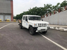 越野载货汽车