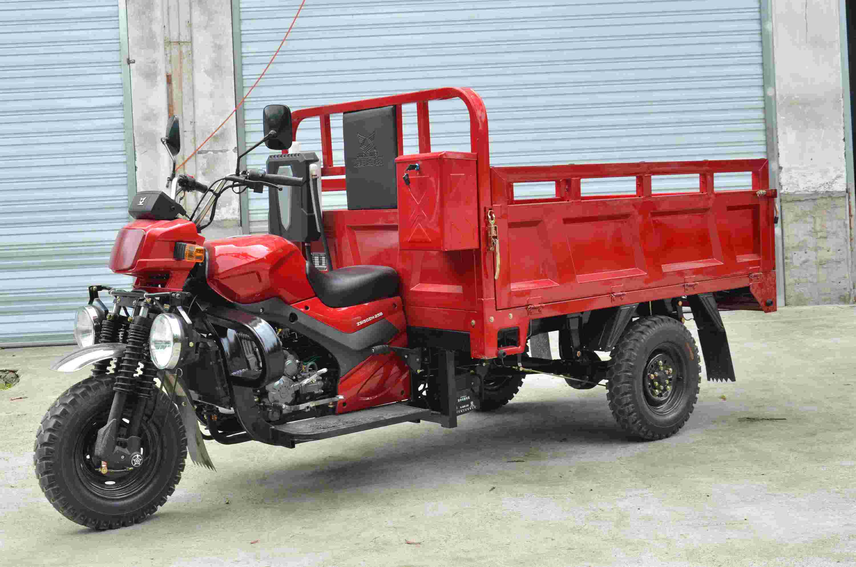 ZS150ZH-25B 宗申牌149CC汽油前鼓式后鼓式正三轮摩托车图片