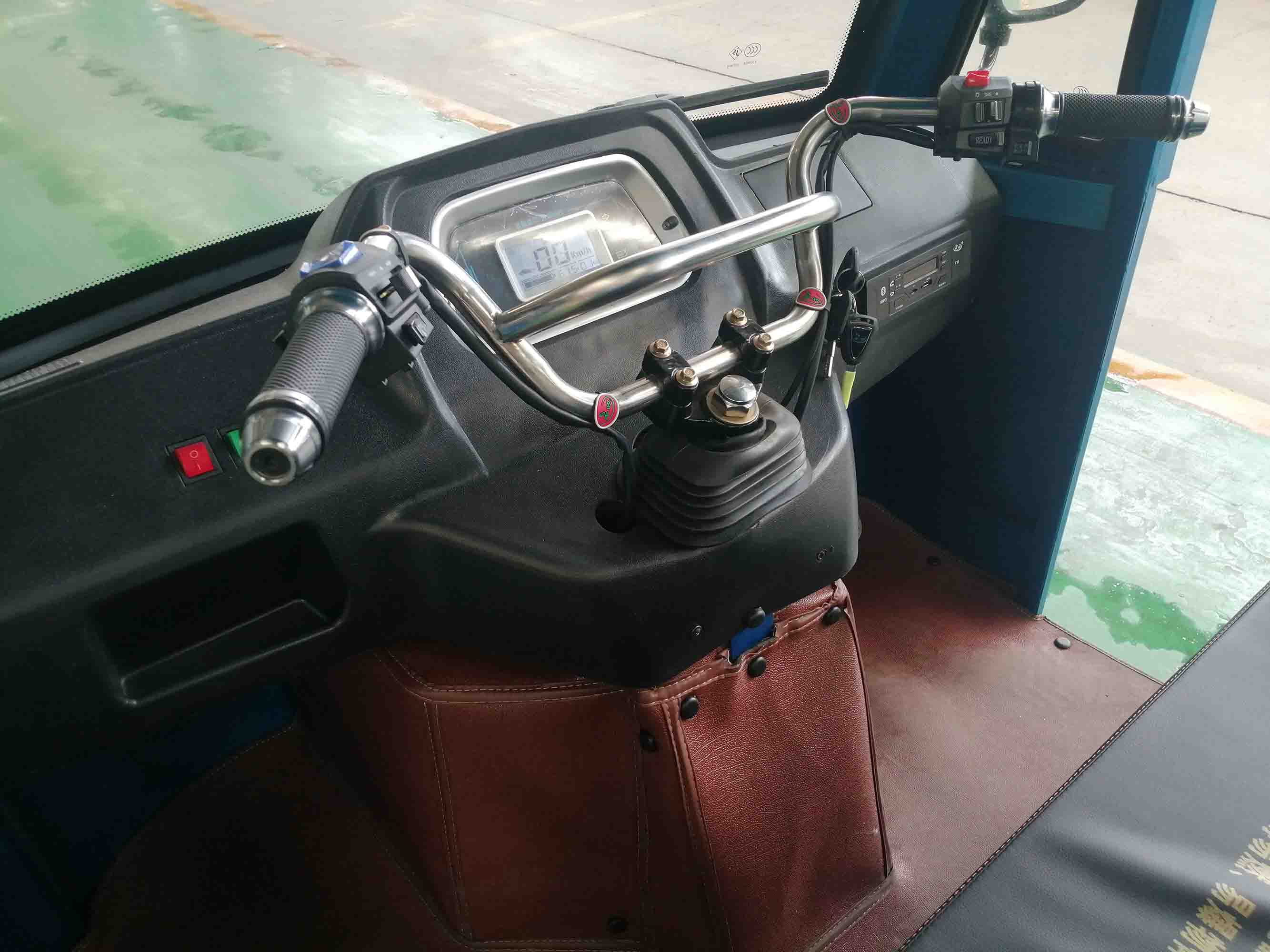 FS2200DZH-2H 丰收牌纯电动前鼓式后鼓式电动正三轮摩托车图片