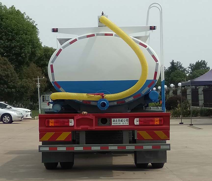 吸污车图片