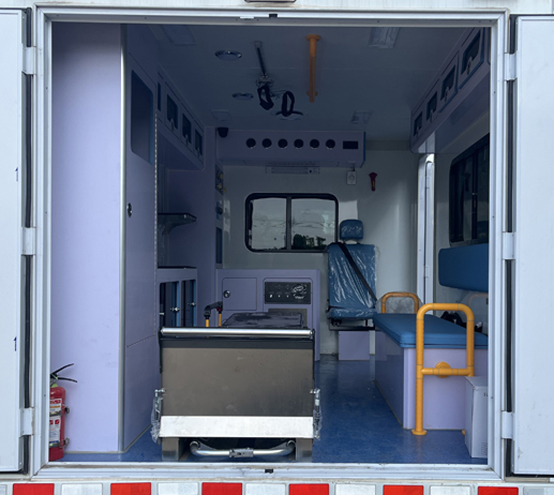 程力牌CL5040XJH6BYS救護(hù)車公告圖片