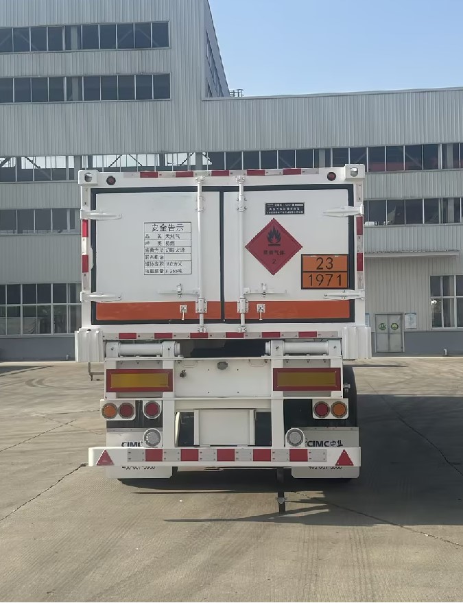 高压气体运输半挂车图片