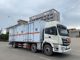 爆破器材运输车