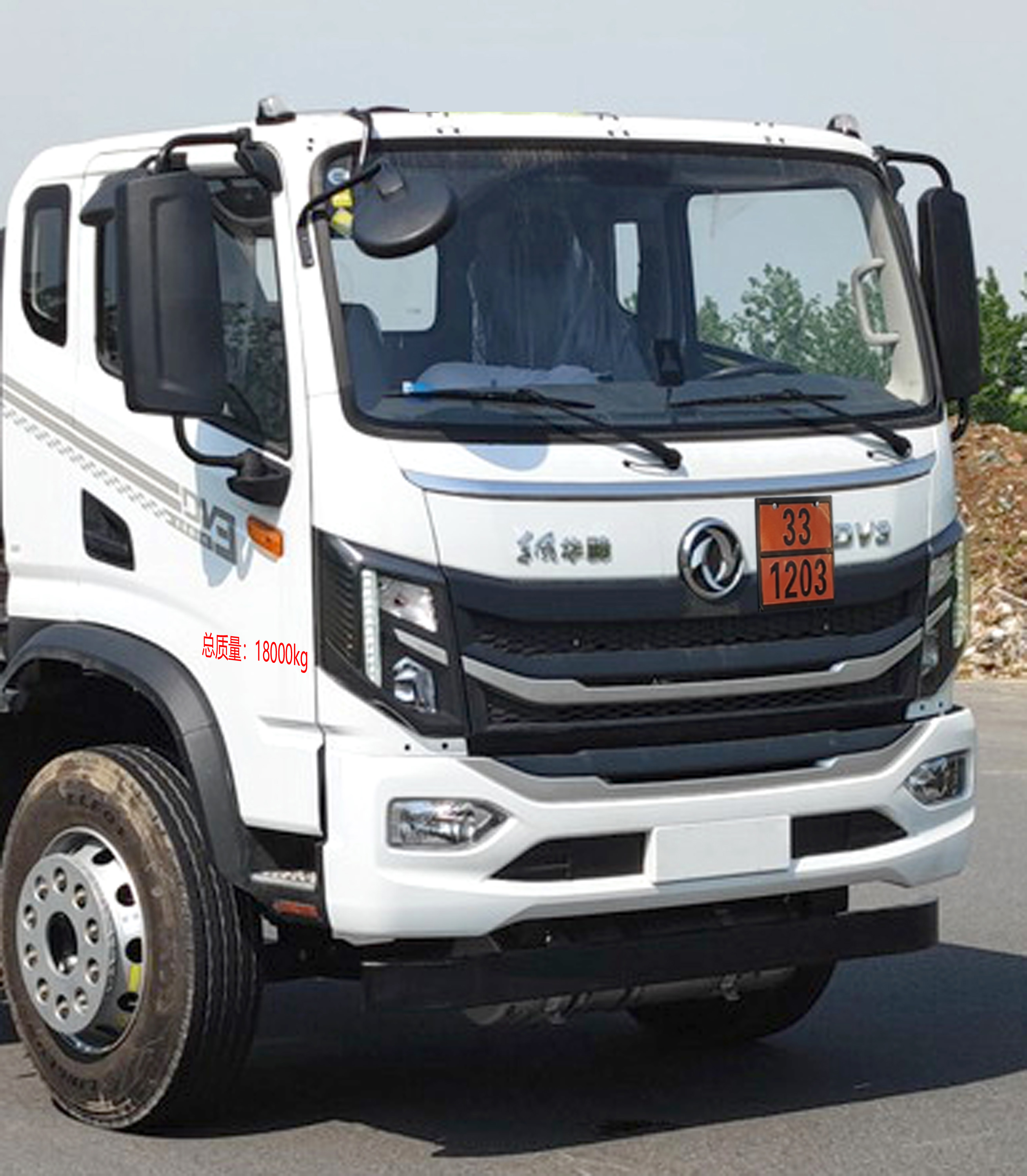 楚勝牌CSC5183GYYEH6A運(yùn)油車(chē)公告圖片