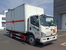 爆破器材运输车