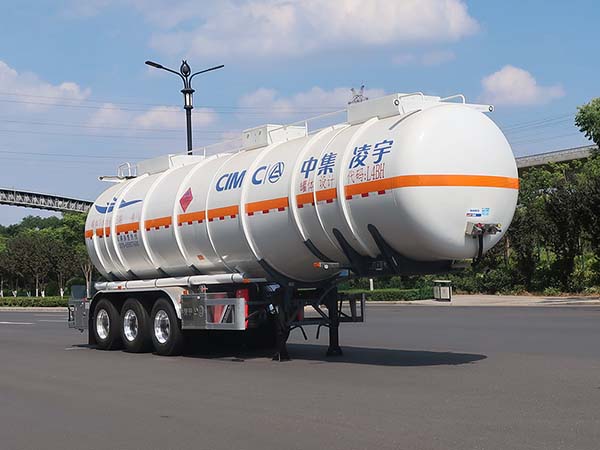 凌宇牌11.9米33.5吨3轴易燃液体罐式运输半挂车(CLY9405GRY40)
