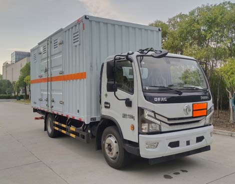 襄鑫鼎牌XDV5125XZWE6杂项危险物品厢式运输车