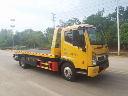 龙牧双星牌LMX5090TQZEQ6清障车