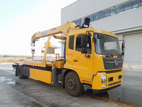 龙牧双星牌LMX5180TQZDF6清障车