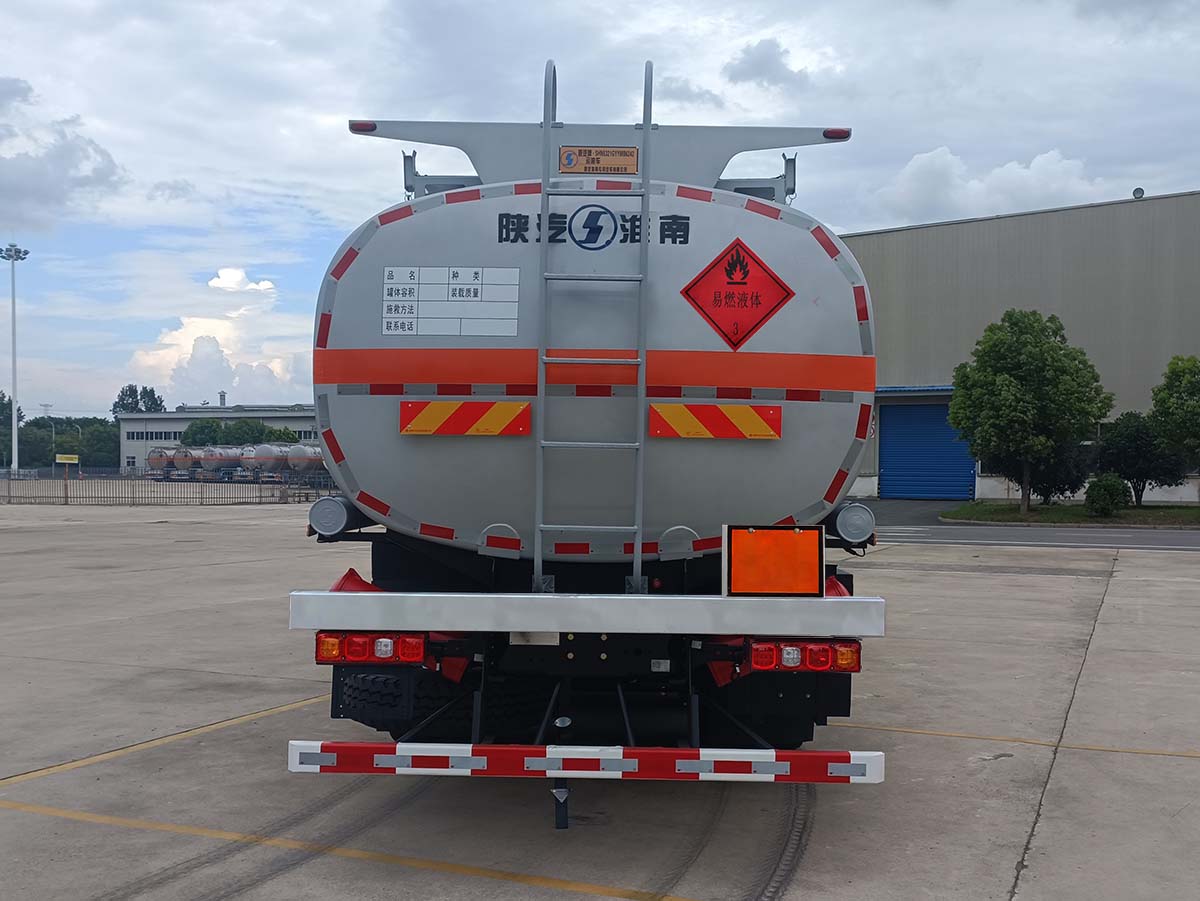 陕汽牌SHN5321GYYMB6242运油车公告图片