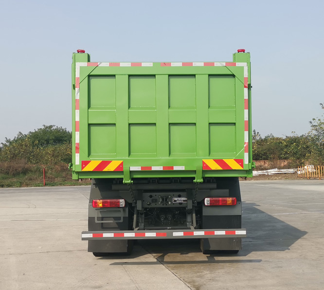 ZZ3312V5267Z1SEV 豪沃牌490马力前四后八纯电动9米换电式纯电动自卸汽车图片