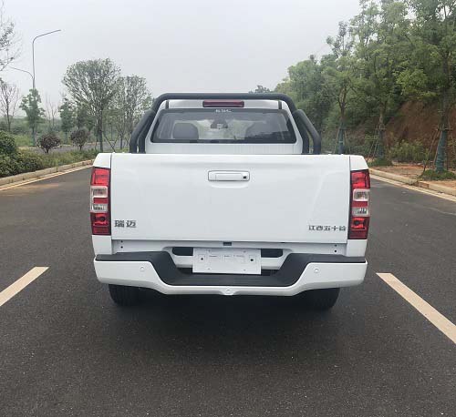 JXW1033CSGD 江西五十铃牌143马力单桥柴油1.8米国六多用途货车图片