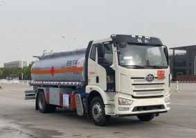 运油车