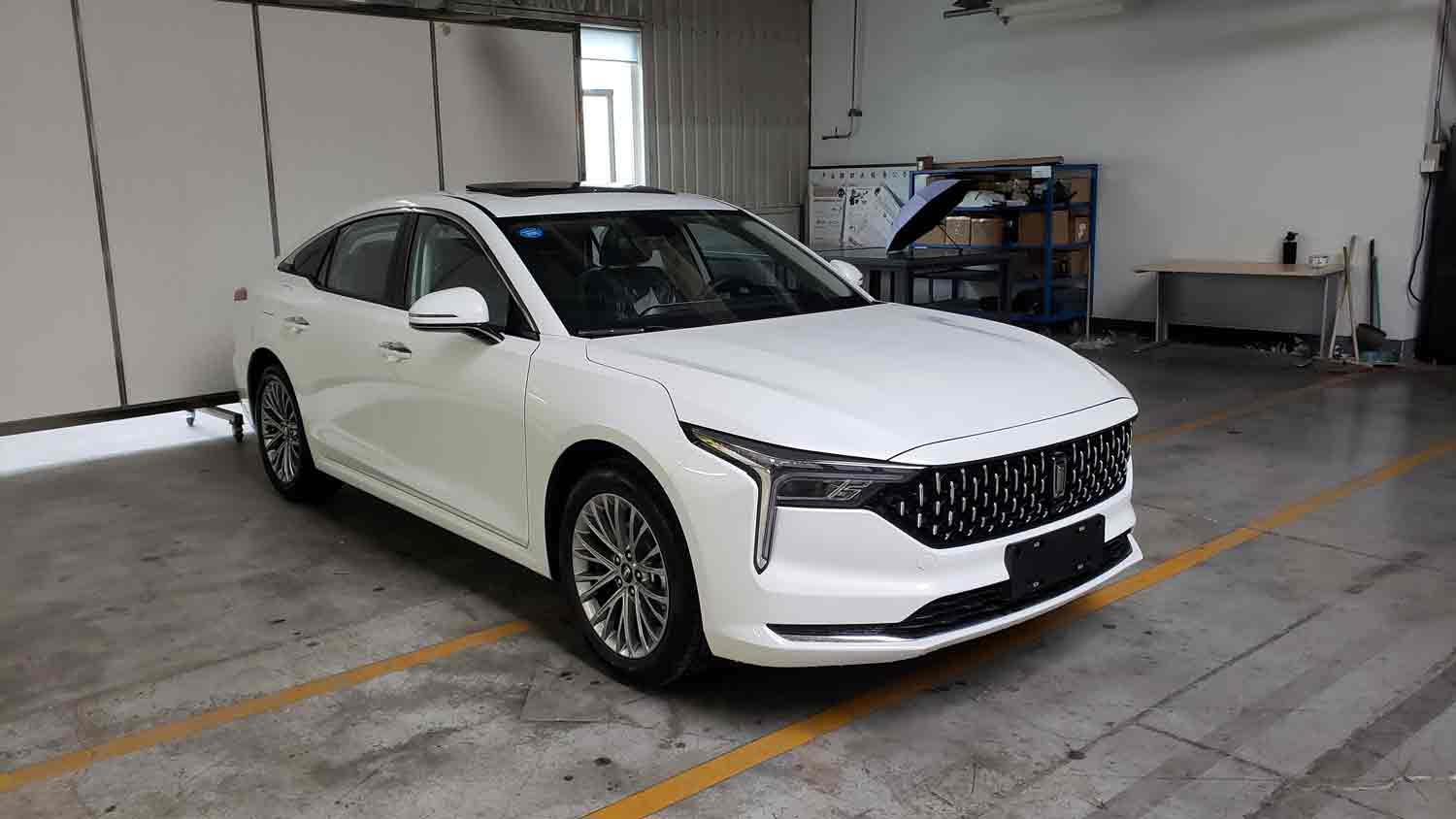 一汽牌CA7155D6B轿车公告图片