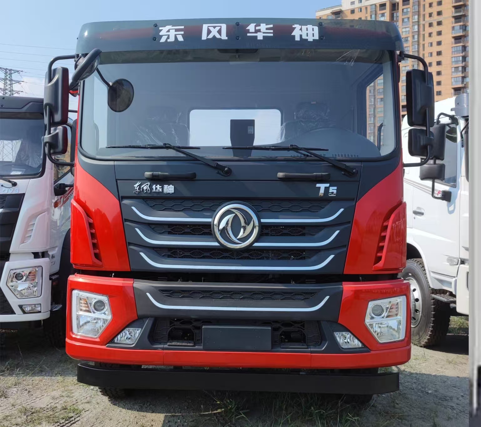 衡霸牌YYD5182TDYDBEV纯电动多功能抑尘车公告图片