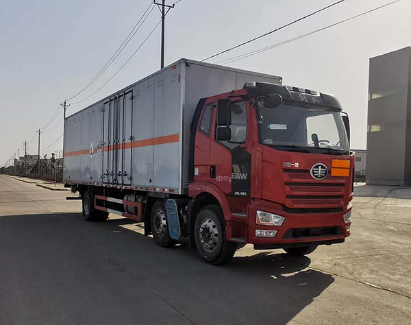 顺风智造牌SFZ5265XZWCA6杂项危险物品厢式运输车