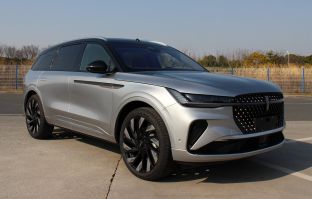混合动力多用途乘用车