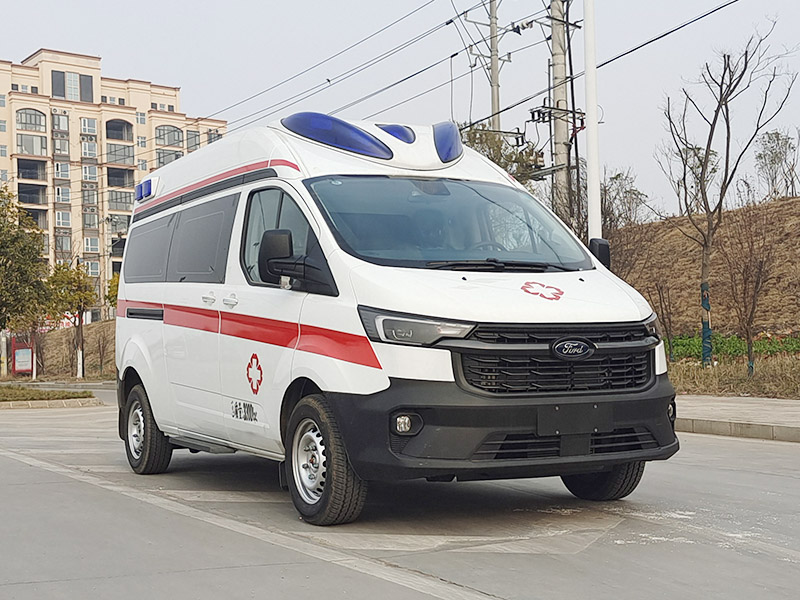 程力威牌CLW5032XJHCDP救护车