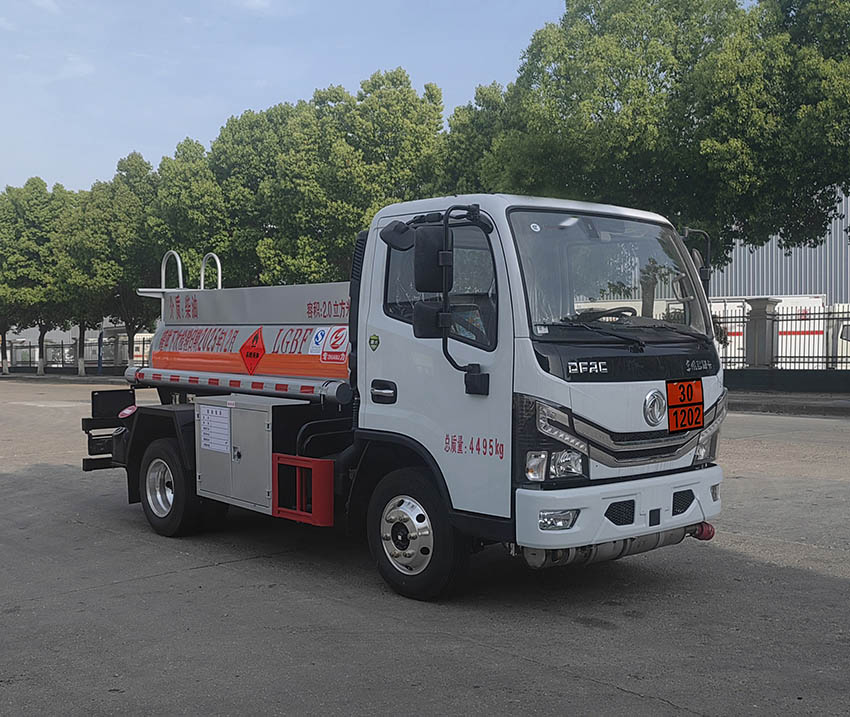 专力牌ZLC5045GJYEC6加油车