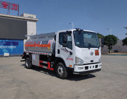 加油车