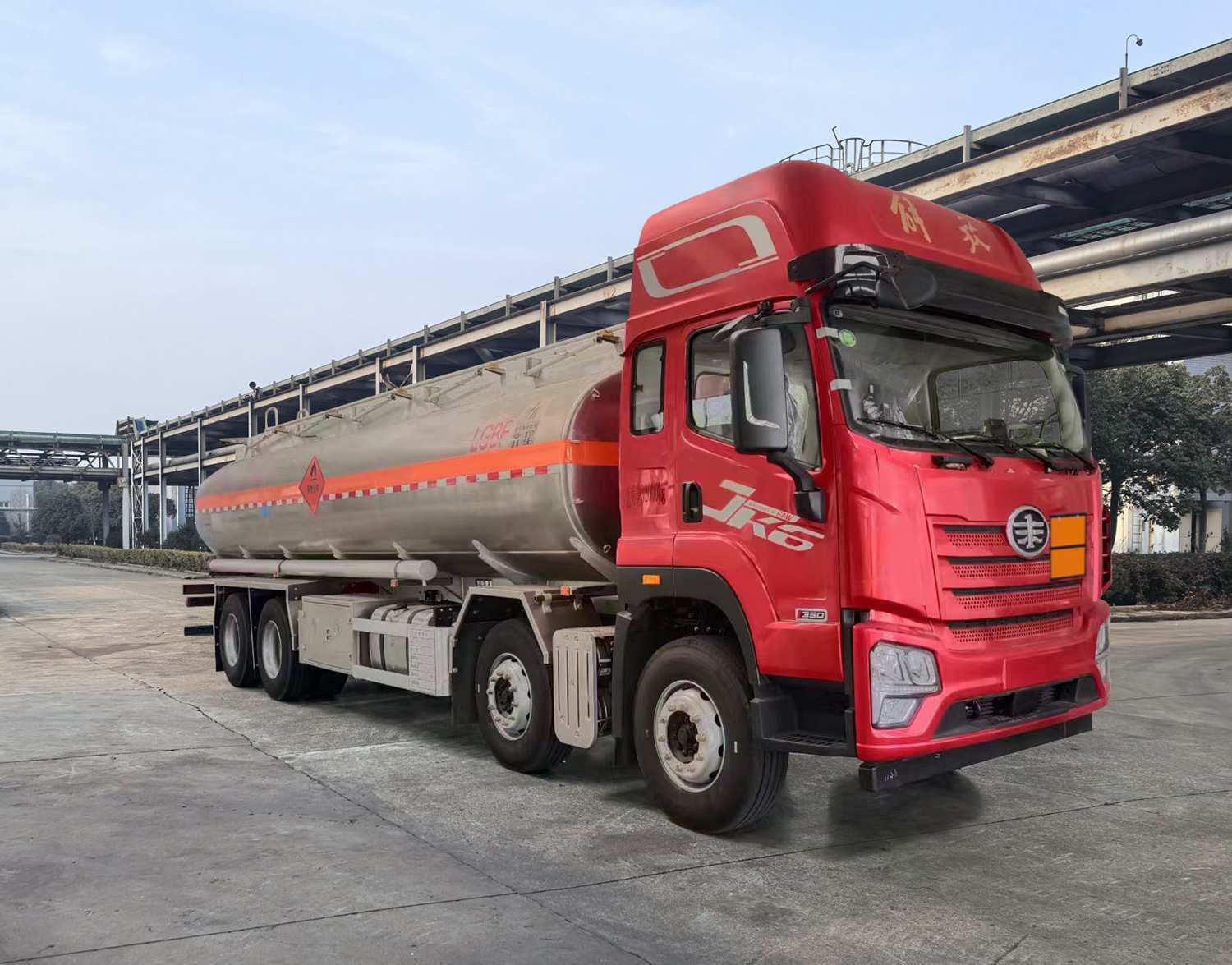 齐星牌QXC5321GRYC6Q易燃液体罐式运输车