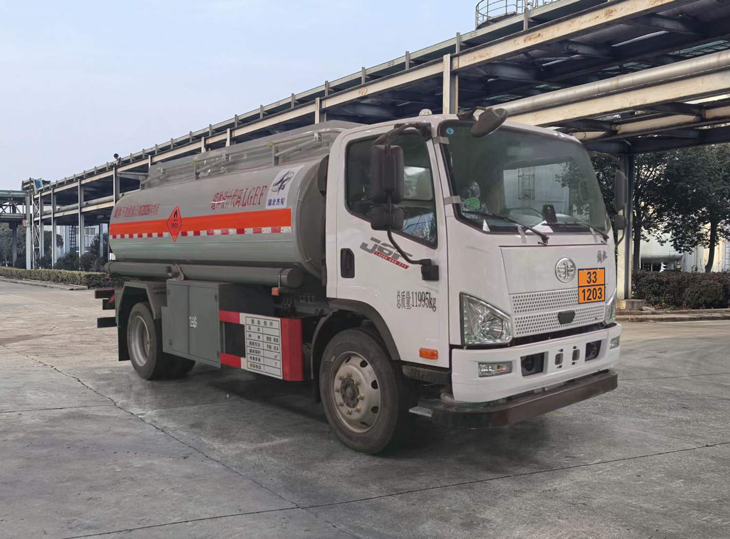 齐星牌QXC5120GYYC6运油车