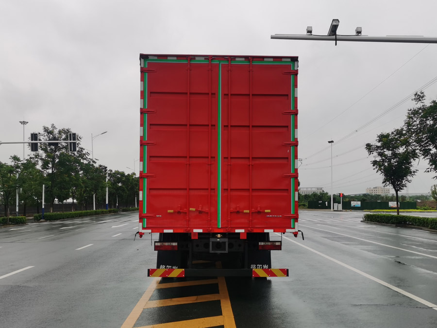 江淮牌HFC5181XXYP2K2A70LS廂式運(yùn)輸車公告圖片