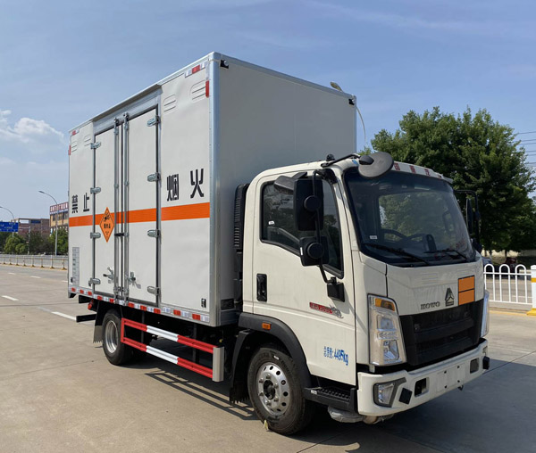 楚胜牌CSC5047XQYZ6爆破器材运输车