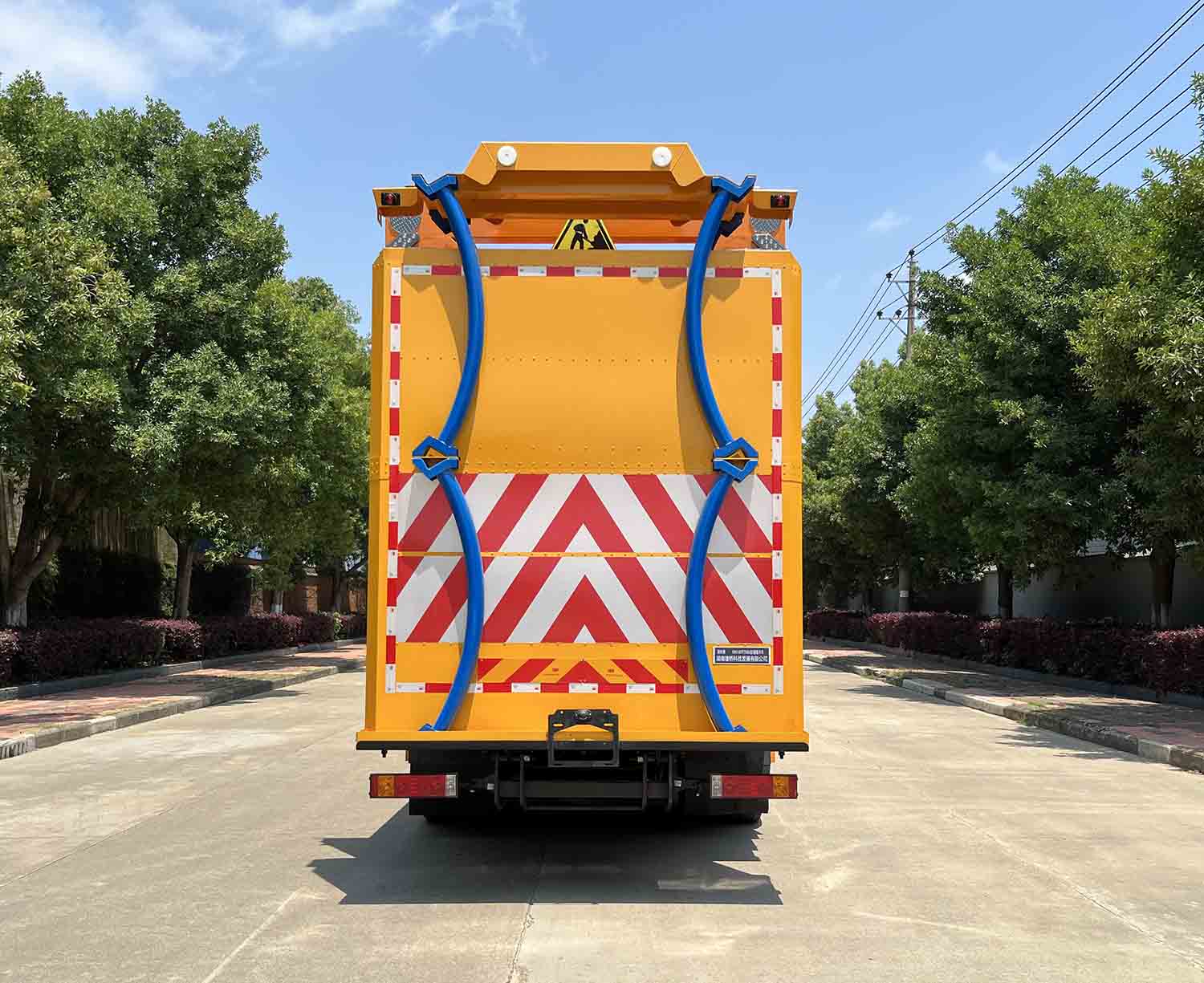 瑭桥牌TQH5160TFZSXE6防撞缓冲车公告图片