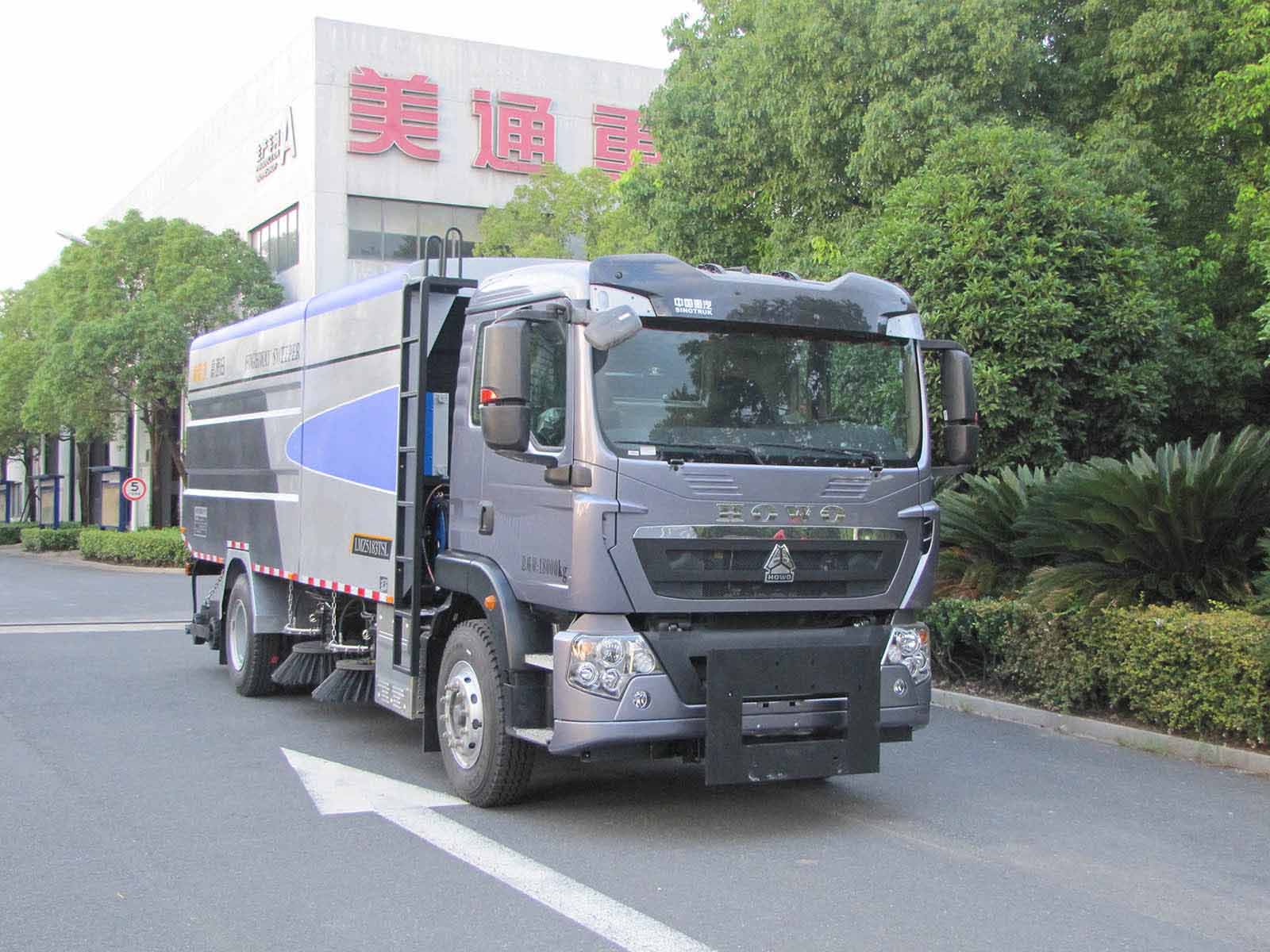 LMZ5183TSL 浙专牌扫路车图片