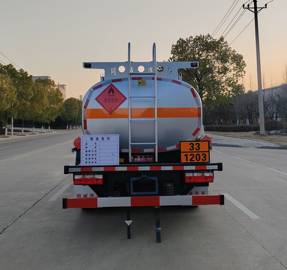 專威牌HTW5100GJYEQ6加油車公告圖片