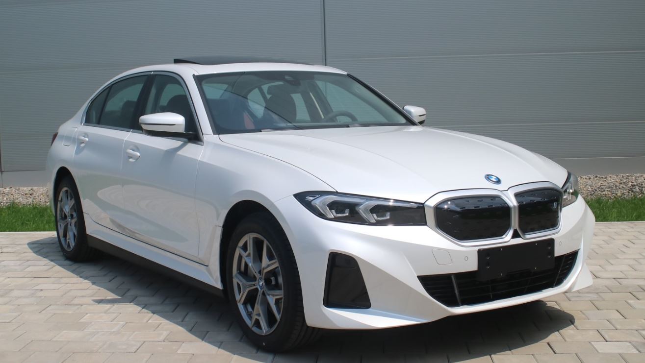 宝马牌纯电动轿车(BMW7000ADEV)