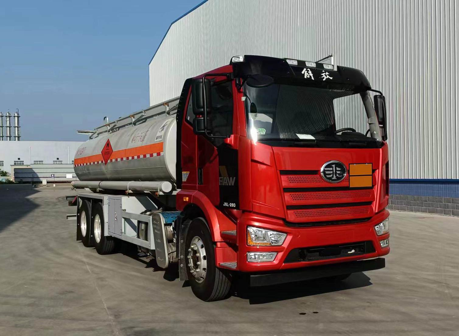 QXC5260GJYC6C型加油车图片