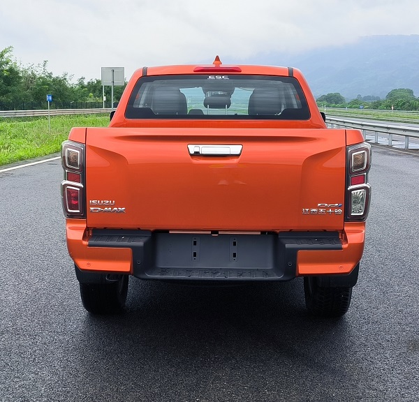 JXW1030CSGR 江西五十铃牌166马力单桥柴油1.5米国六多用途货车图片