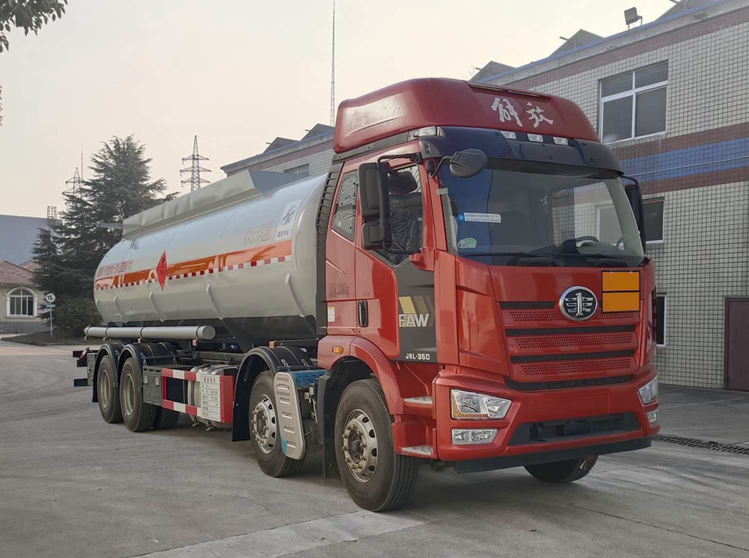齐星牌QXC5320GRYC6易燃液体罐式运输车