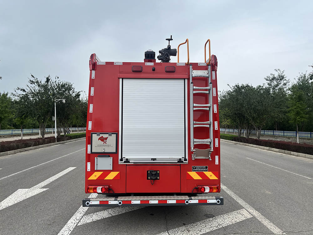 中卓時代牌ZXF5430GXFSG250/B6水罐消防車公告圖片