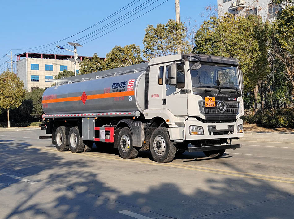专威牌HTW5321GRYSX6易燃液体罐式运输车