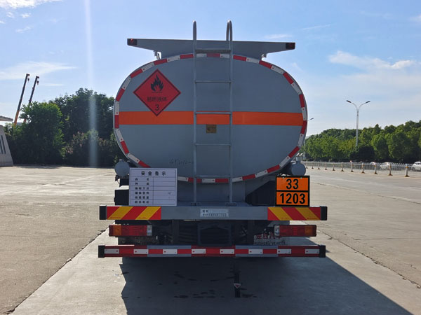 楚勝牌CSC5189GYYS6運(yùn)油車公告圖片