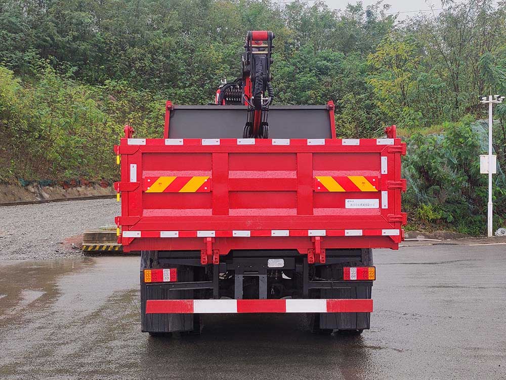 勤宏牌SQH5182ZZDSTQ6抓斗式垃圾車公告圖片